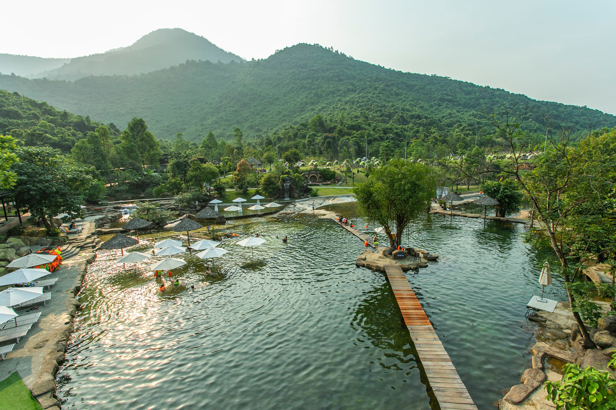 Ảnh: Fb Bạch Mã Village - Thác Trượt Bạch Mã.