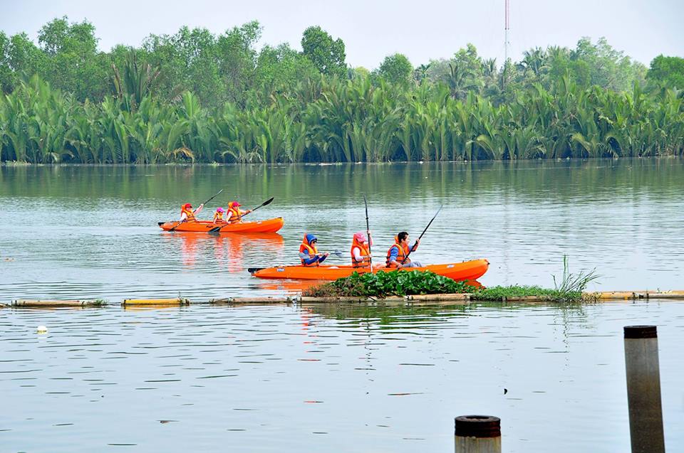 Không gian vui chơi ngoài trời khu du lịch BCR