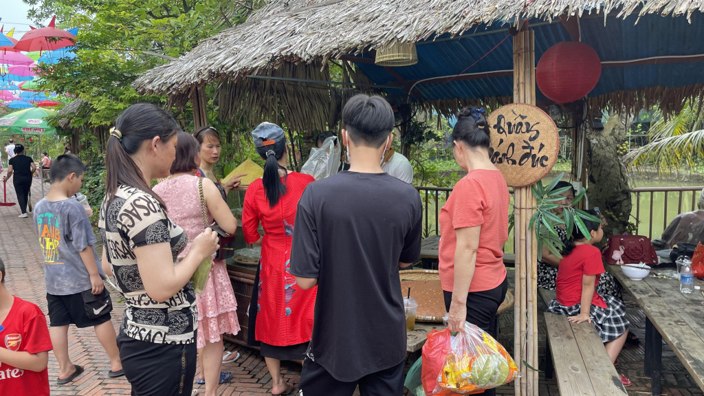 Quầy bánh đúc tại khu du lịch Quảng Ninh Gate
