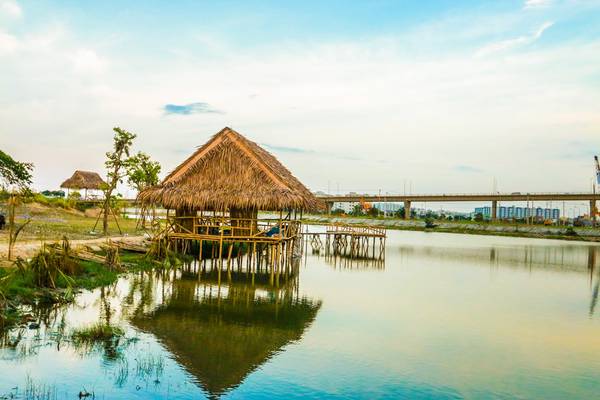 Khu hồ thơ mộng tại Chân Trời Góc Bể Đà Nẵng