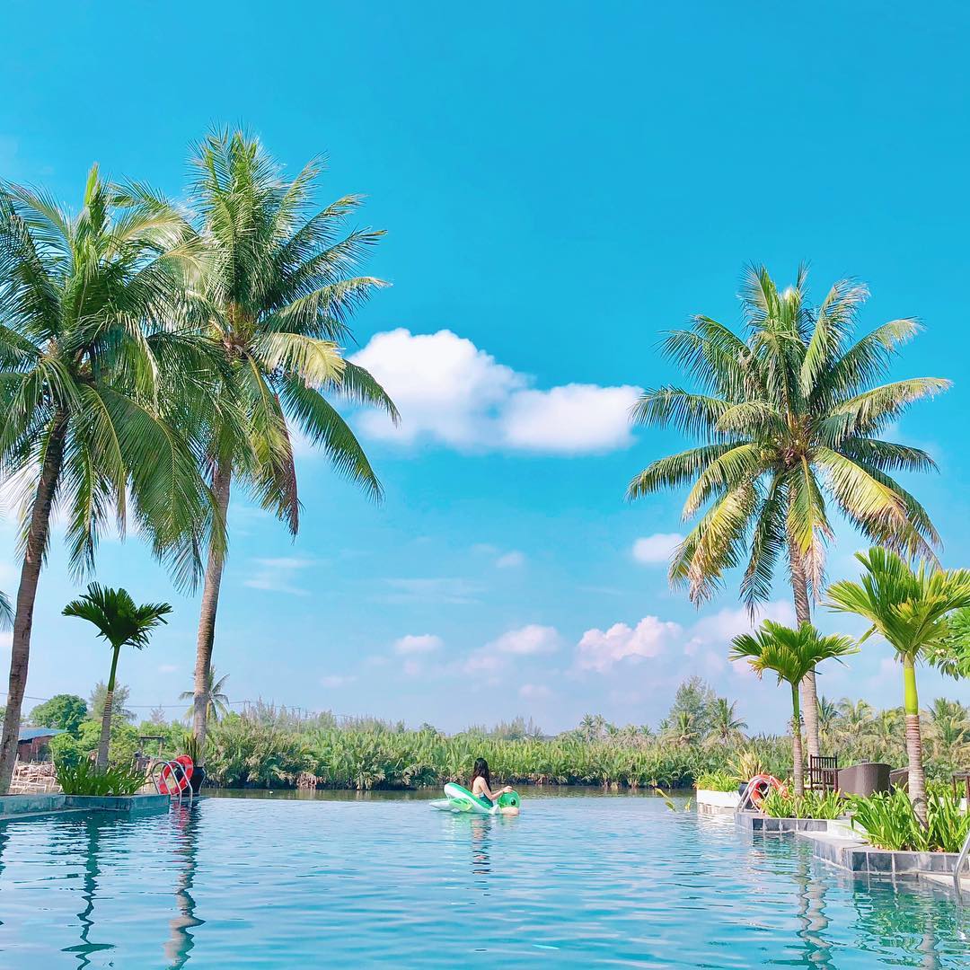 Hội An Beach Resort hồ bơi ngoài trời
