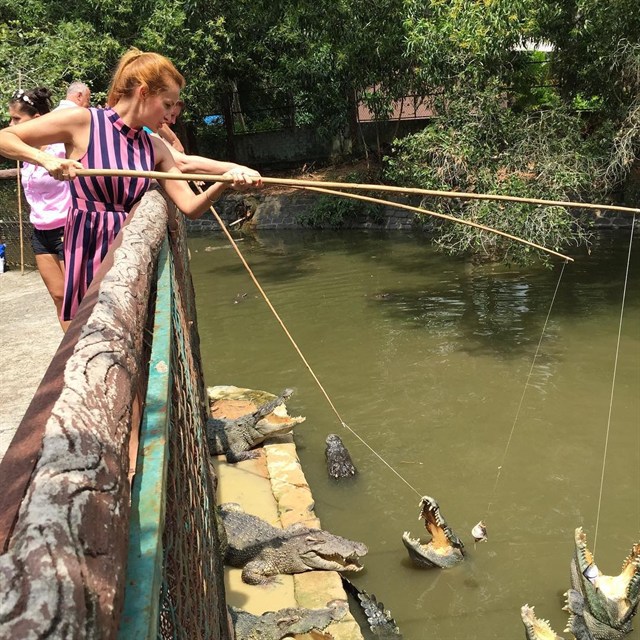 Không gian tắm khoáng ngoài trời Khu nghỉ dưỡng khoáng nóng Bình Châu