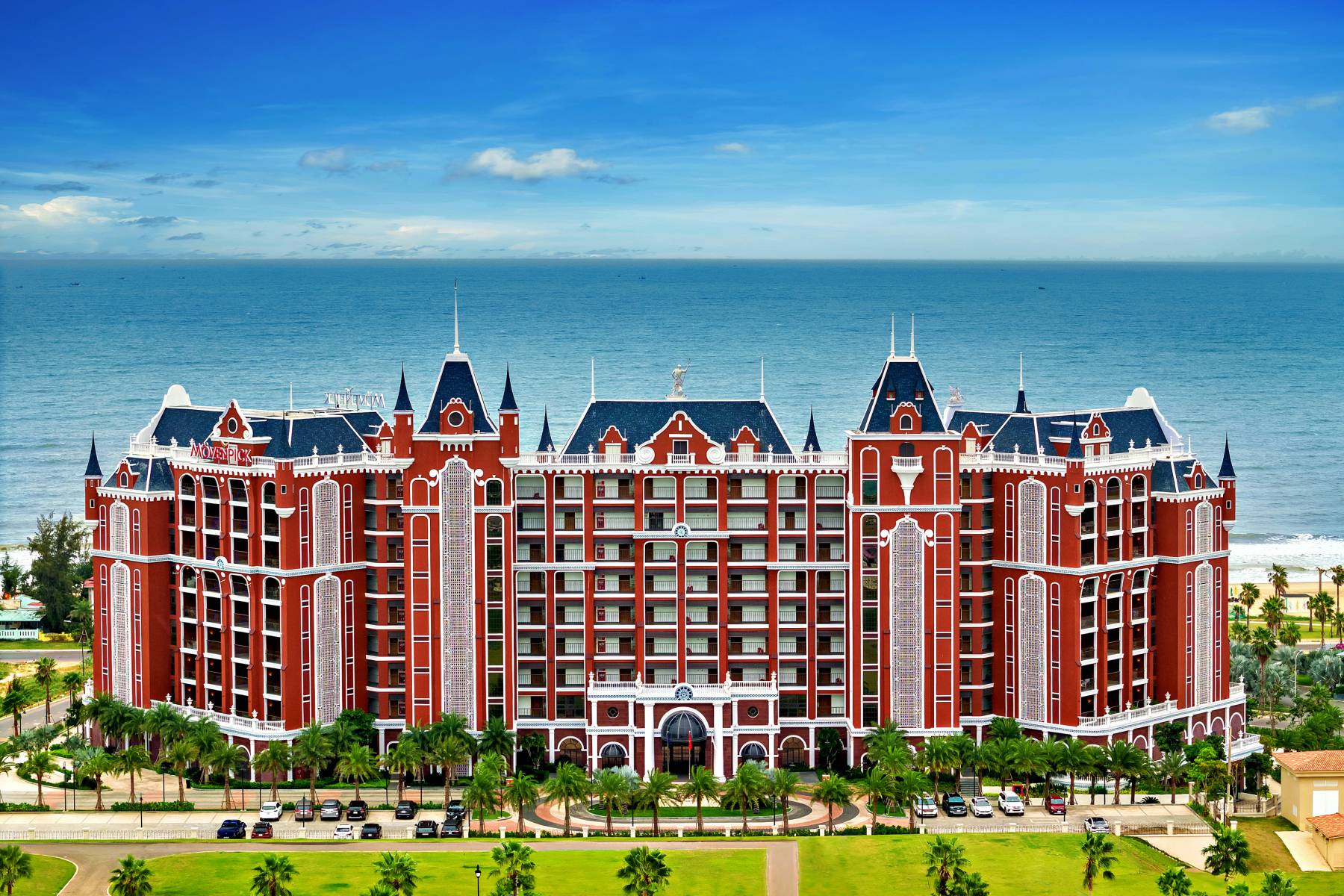 Toàn cảnh khu nghỉ dưỡng Movenpick Phan Thiết