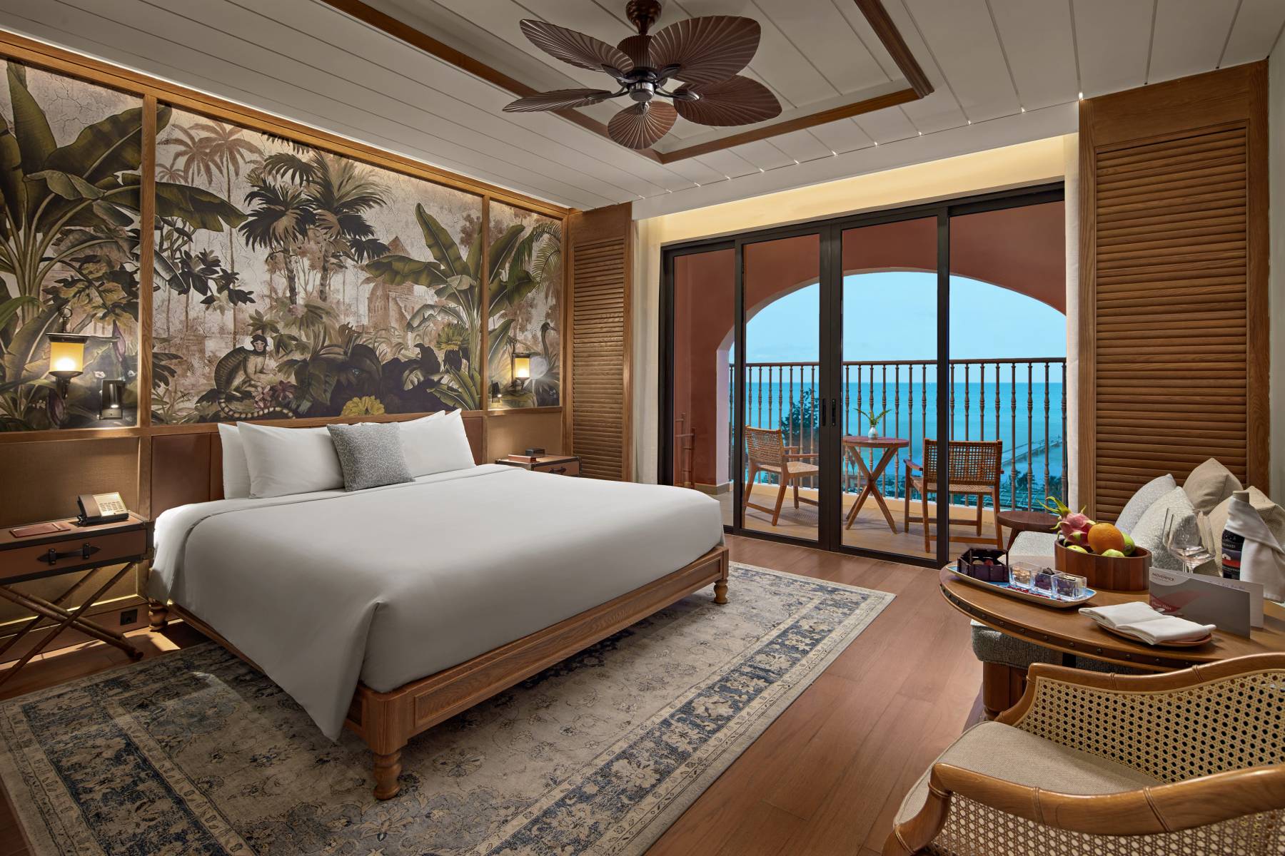 Họa tiết hải trình tại Movenpick Phan Thiết