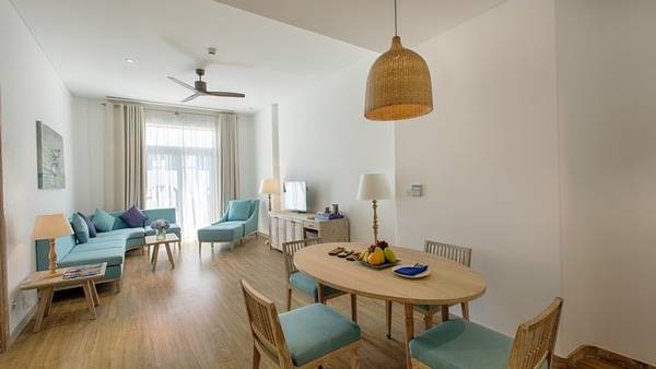Quầy bar Kapari Wine resort Santorini Đà Nẵng