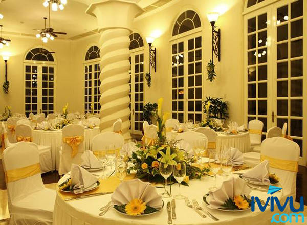 Sảnh đón khách lộng lẫy tại Sunrise Beach Resort Nha Trang