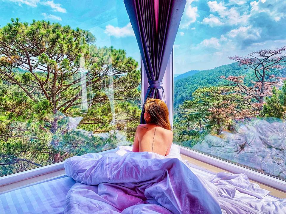 View phòng hướng vườn hoa Oppa Homestay Đà Lạt