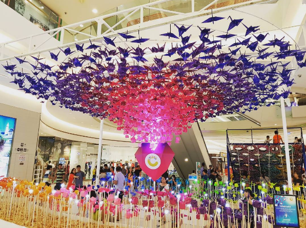 Khu vườn hạc giấy Crescent Mall check-in