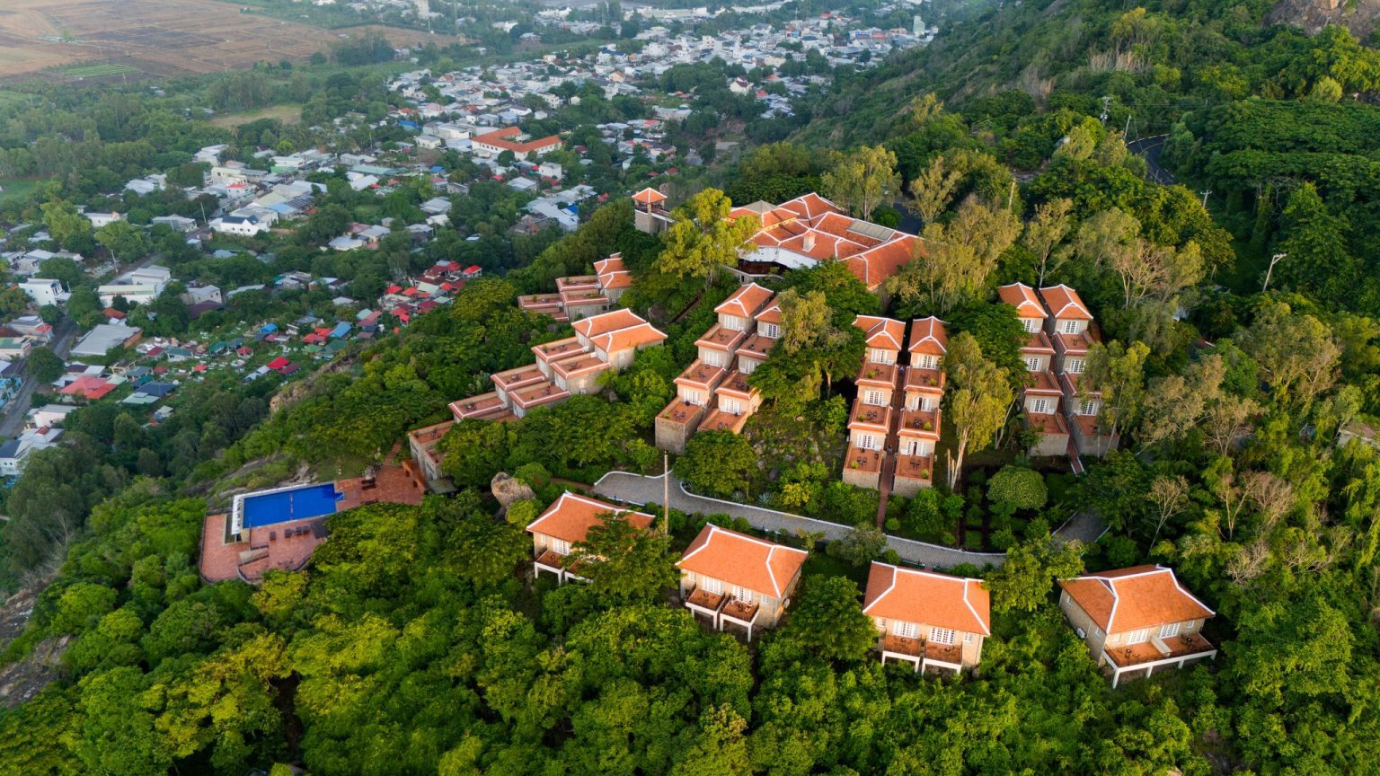Khuyến mãi tháng 8 với top 4 combo Victoria Hotels & Resorts
