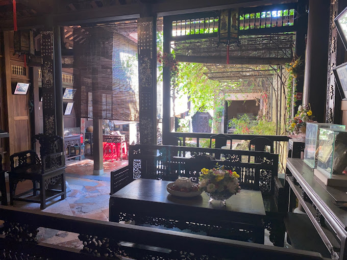 Bên trong ngôi nhà trệt