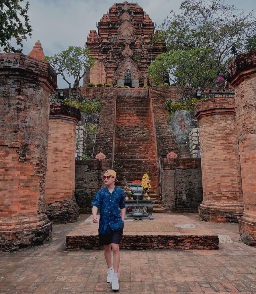 Chi tiết kiến trúc Tháp Bà Ponagar Nha Trang