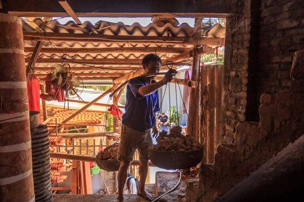 Làng gốm cổ Kim Lan có lịch sử lâu đời bên dòng sông Hồng