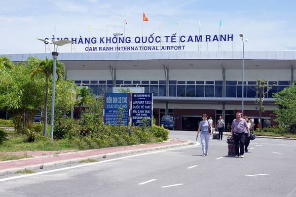 Sân bay Cam Ranh điểm trung chuyển đi Bình Ba