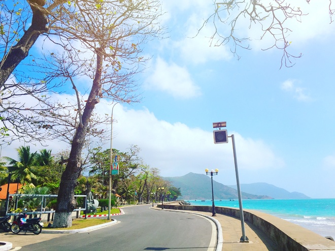 Tàu cao tốc ra Côn Đảo