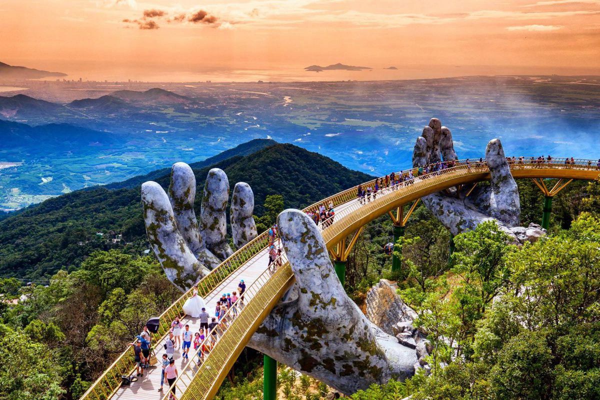 Cầu Vàng nổi tiếng ở Bà Nà Hills