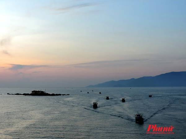 Cảnh đẹp trước khi ngắm bình minh Nha Trang