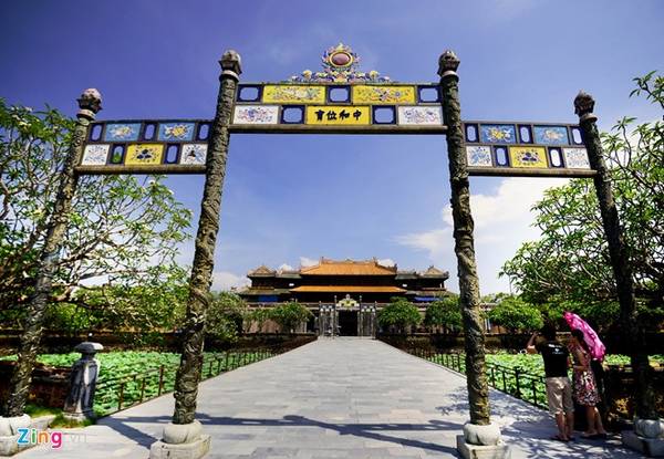 Điện Thái Hòa trong Kinh Thành Huế nhìn từ camera bay