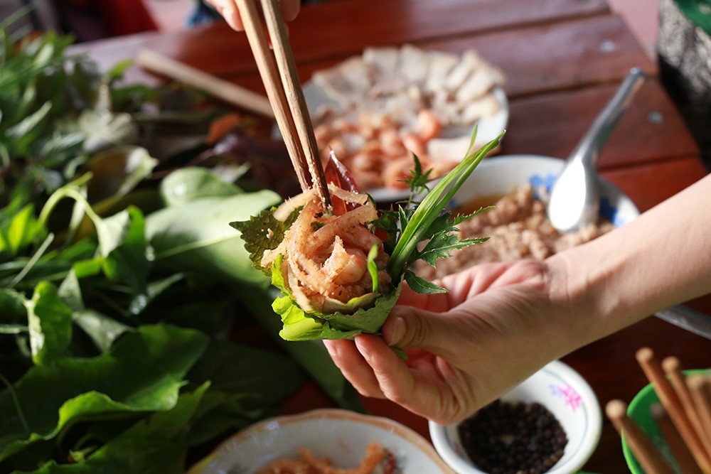 Hương vị đặc trưng của gỏi lá Kon Tum