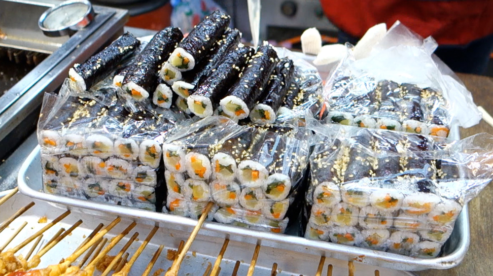 Korean-street-food-gimbap-ivivu-1