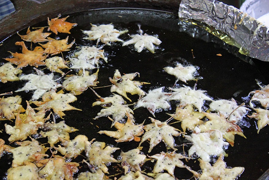 Bột tempura pha đường và mè