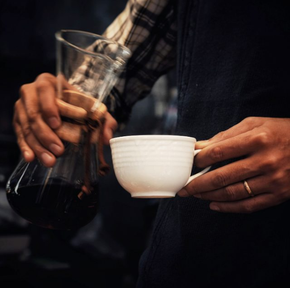 Đến Là Việt Coffee, bạn không chỉ uống cà phê mà còn thưởng thức cà phê với hương vị tự nhiên, nguyên chất. Ảnh: Là Việt Coffee