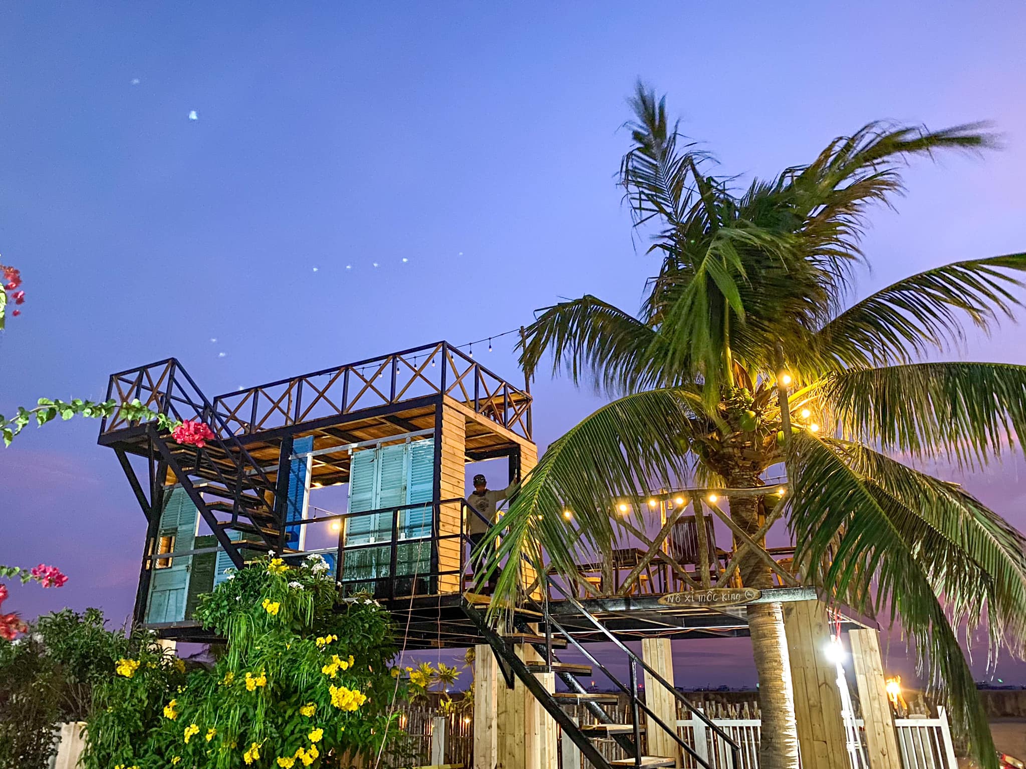 View ngắm hoàng hôn tại Lala Chill homestay Bình Thuận