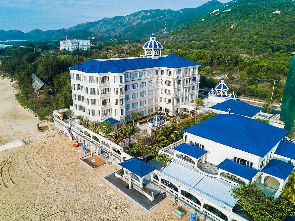 Lan Rừng Phước Hải Resort view biển Long Hải