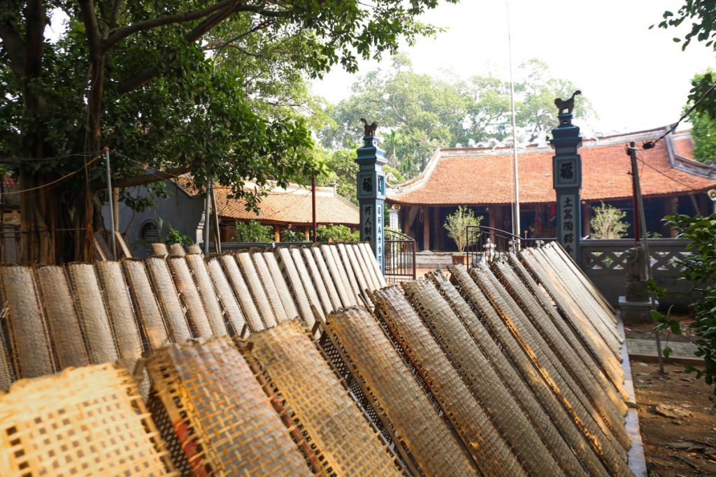 Làng bánh đa Thổ Hà nổi tiếng với nghề bánh truyền thống