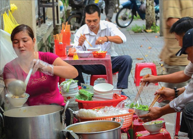 Sợi bún kết hợp hoàn hảo cùng tô bún bò Huế