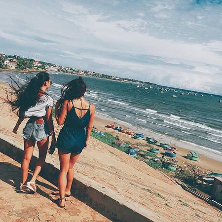 Làng chài Mũi Né view biển hiền hòa