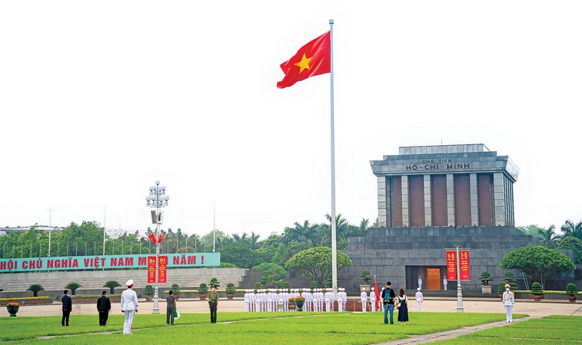 Lễ thượng cờ tại Lăng Chủ tịch Hồ Chí Minh