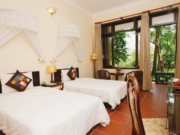 Phòng nghỉ hướng biển tại Lăng Cô Beach Resort
