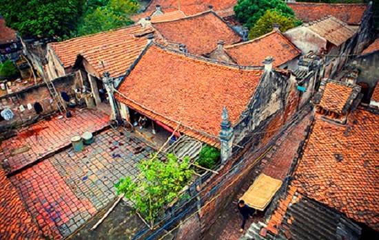 Vẻ đẹp cổ kính của ngôi làng cổ Cự Đà.