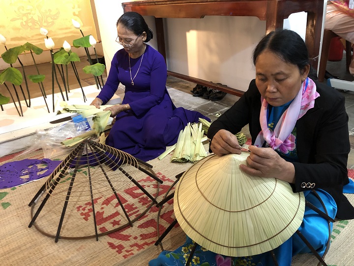 Độ tinh xảo của sản phẩm làng nghề nón lá Mỹ Lam