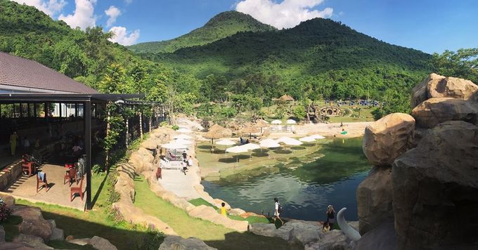 Bạch Mã Village ngôi làng người lùn Hobbit độc đáo giữa núi rừng Bạch Mã Huế