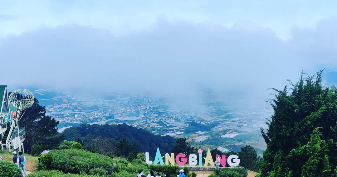 Săn mây Langbiang giữa biển mây Đà Lạt