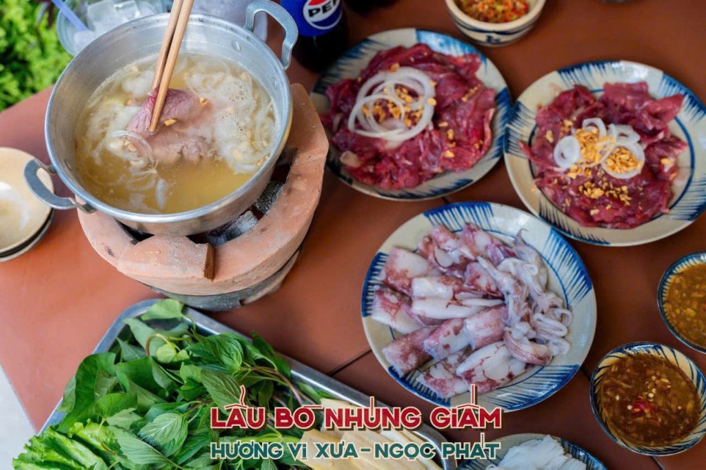 Lẩu bò nhúng giấm Cần Thơ