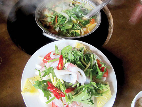Lẩu mực Đại Lãnh
