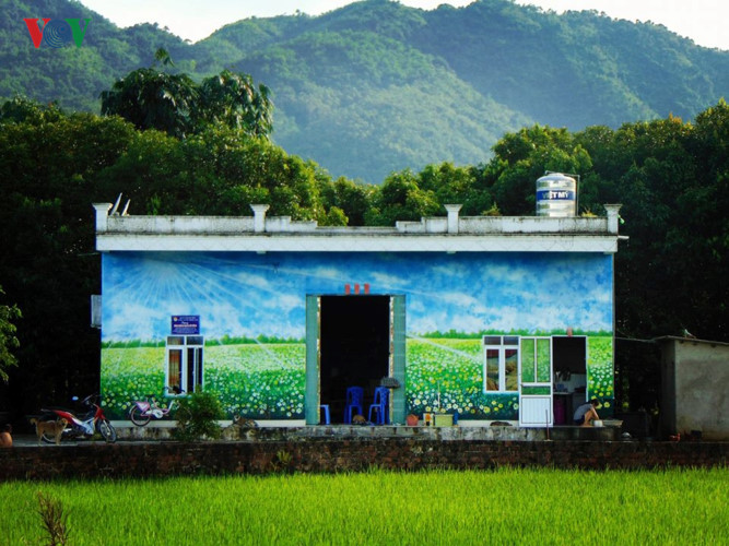 Làng tranh bích họa Pò Hèn