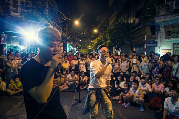 du lịch Hà Nội - Trúc Nhân biểu diễn tại Lễ hội âm nhạc Gió mùa