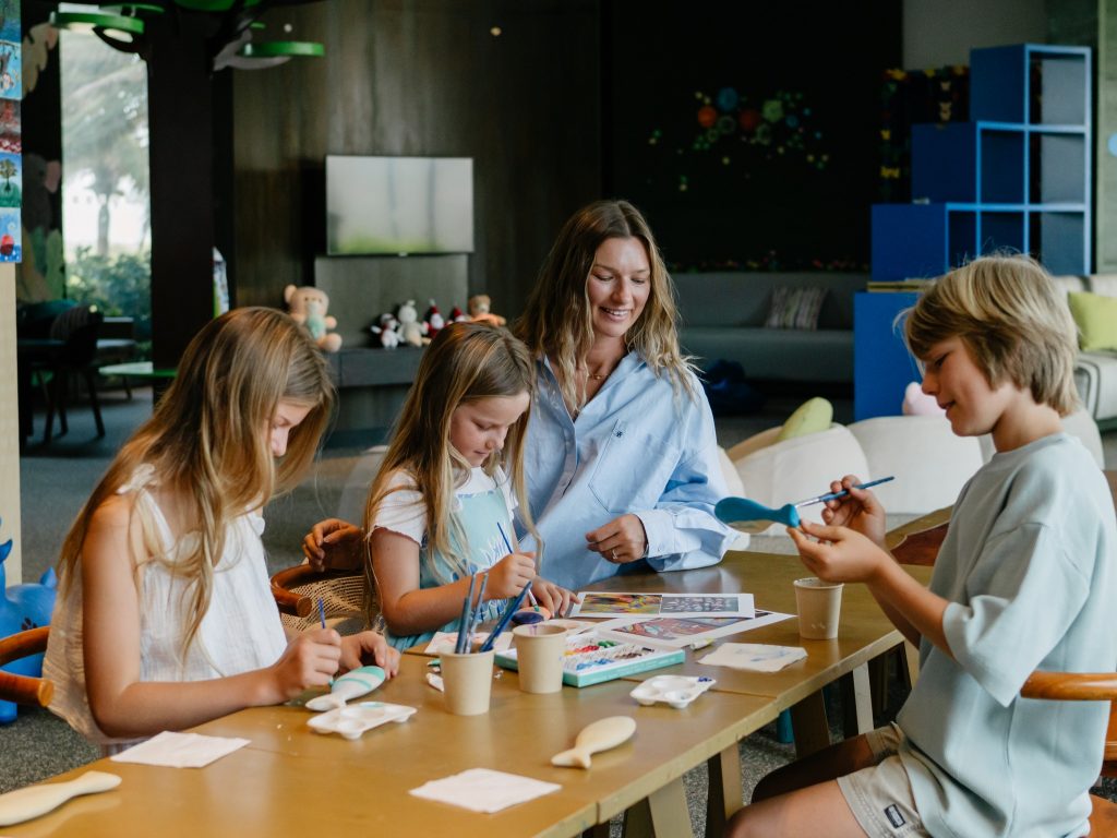 Hoạt động workshop vẽ cá gỗ