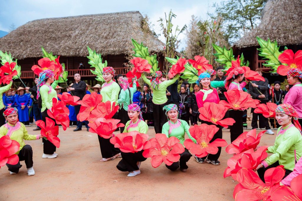 lễ hội Hoa hồng Fansipan