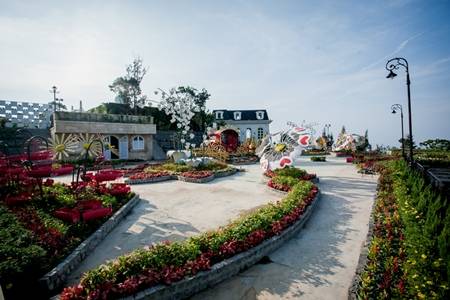 Lễ hội hoa Bà Nà với hoa được tạo hình nghệ thuật