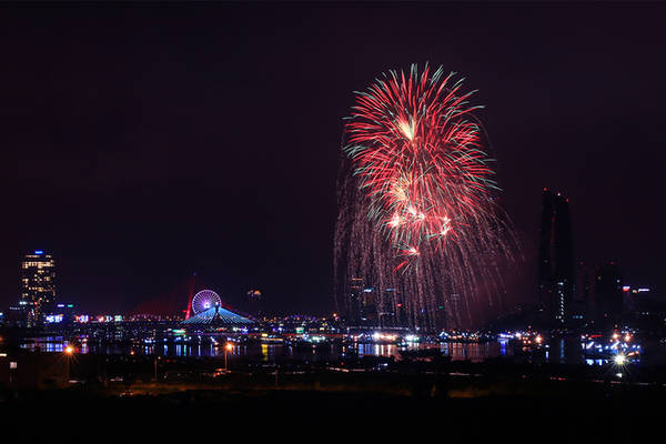 le-hoi-phao-hoa-da-nang-chuyendi_vn-1 le-hoi-phao-hoa-da-nang-chuyendi_vn-1