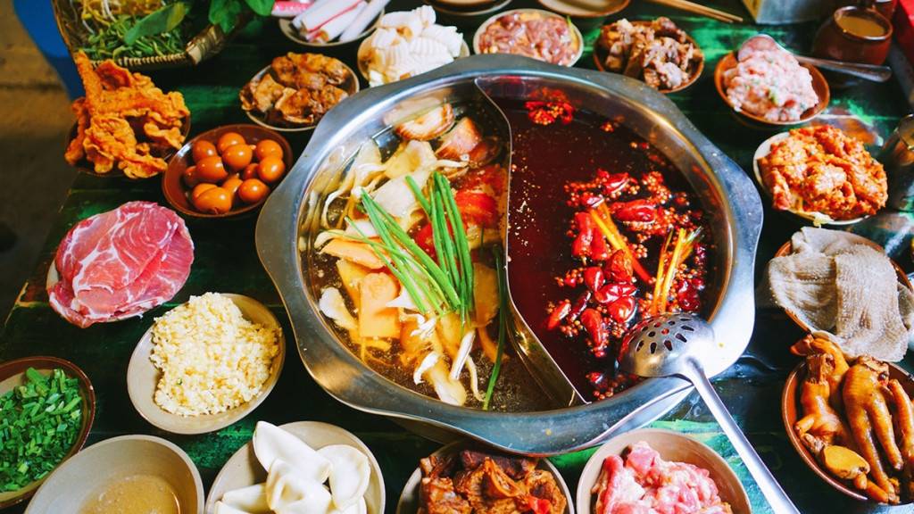 Lẩu cay Tứ Xuyên ivivu 1