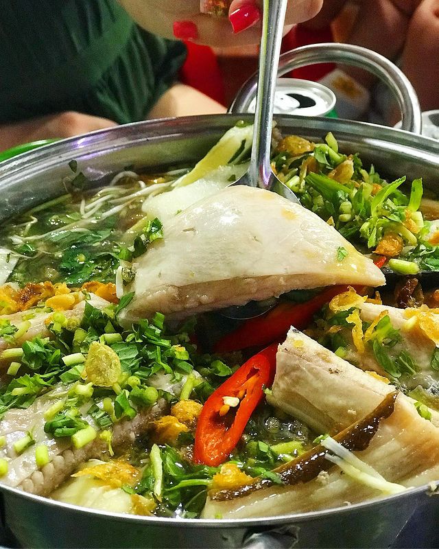 Lẩu cá đuối món ăn ngon Vũng Tàu