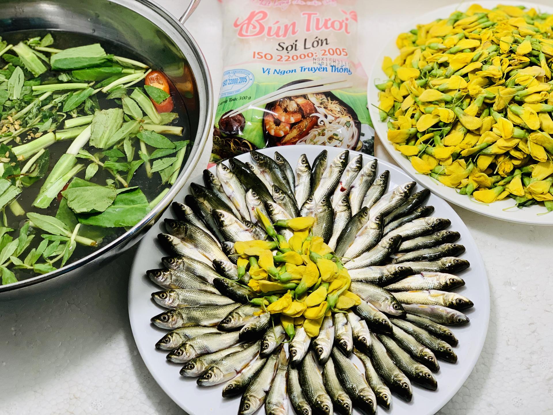 Lẩu cá linh bông điên điển Cần Thơ