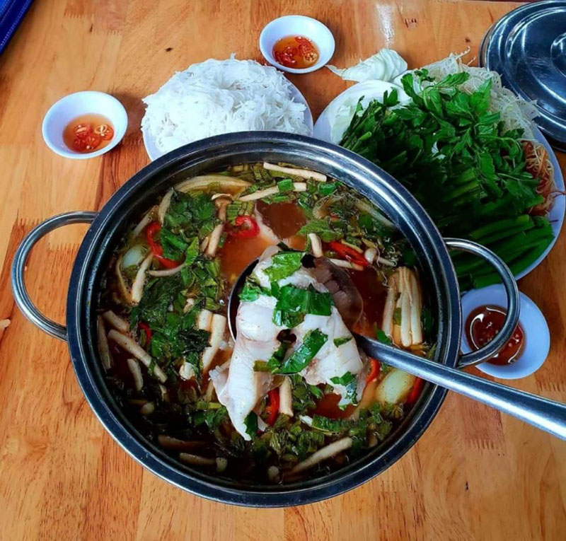 lẩu-cá-nhám-giàu-ivivu