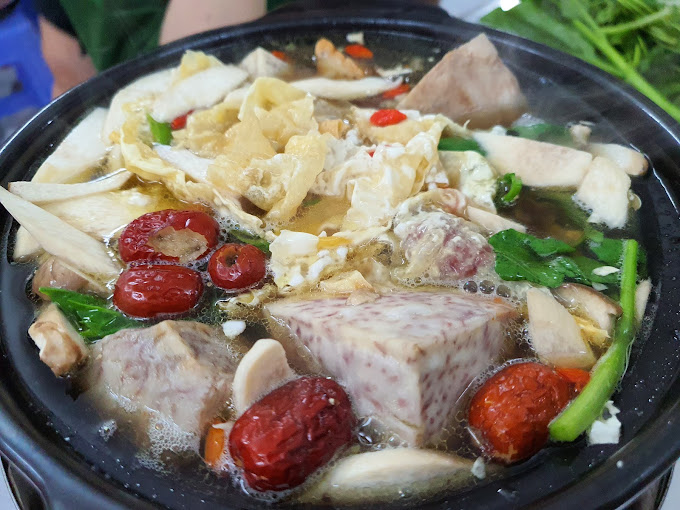 Lẩu chay Hoa Sen tại Rạch Giá