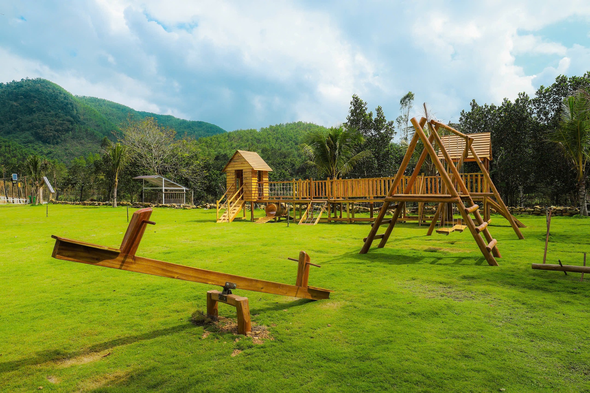 Sân chơi cho trẻ em tại Leaf Village Farm Đà Nẵng